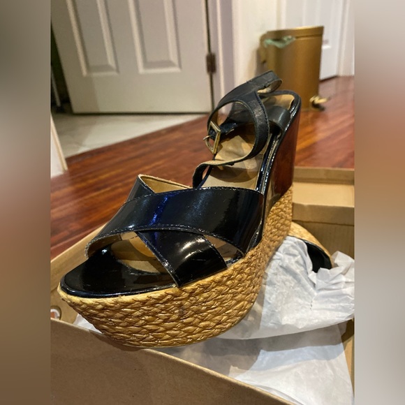 Platform trending cute straw sandal wedges - Picture 3 of 4